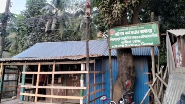কথিত সাংবাদিকদের বিট কর্মকর্তার কাছে চাঁদাদাবি