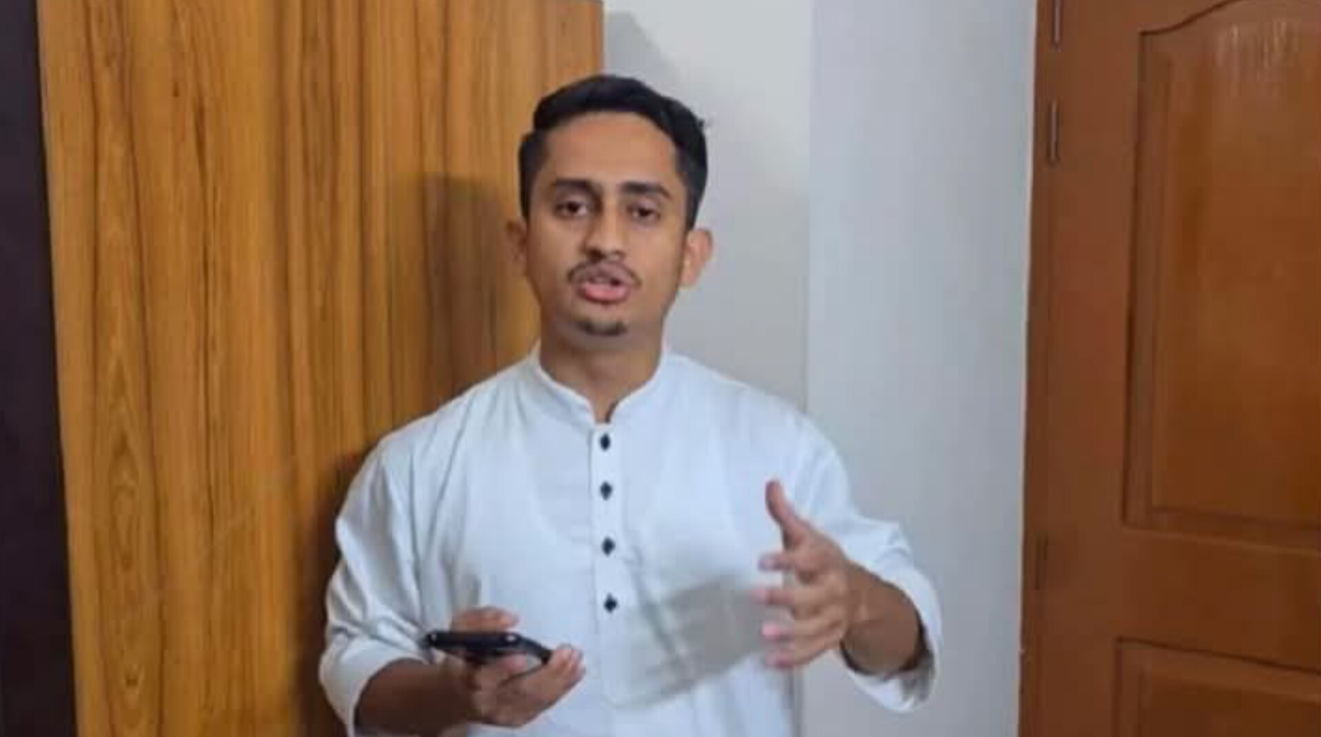 শতশত পুলিশ এখনো থানায় টাকা খাচ্ছে: সারজিস