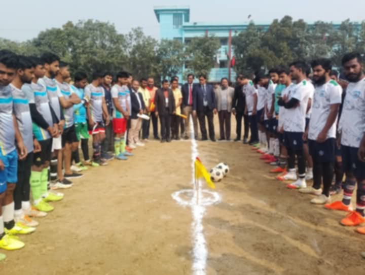 সাপাহার সরকারি কলেজে আন্তঃকলেজ ফুটবল টুর্নামেন্ট ২০২৫ এর শুভ উদ্বোধন 