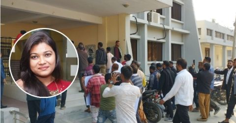 ছাত্র-জনতার তোপের মুখে অফিস ছাড়লেন ইউএনও
