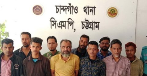 বহদ্দারহাট টার্মিনাল এলাকায় জুয়ার আসর থেকে আটক ১০ জুয়াড়ি